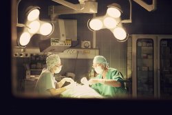 Bruststraffung OP - kostengünstige Brustoperationen bei Dr. Wittmann